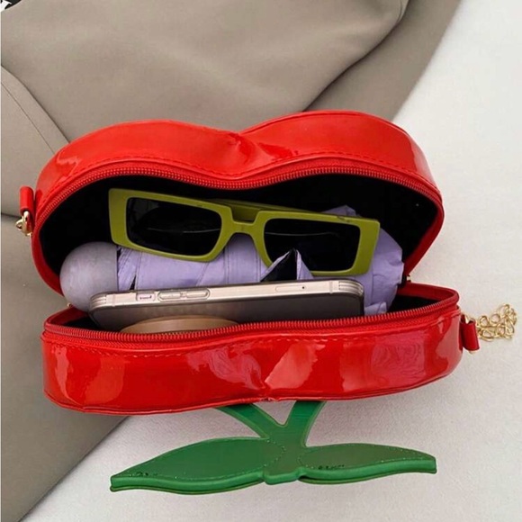 Red Cherry-Shaped Mini Crossbody Bag with Green Leaf Accent - Picture 8 of 10